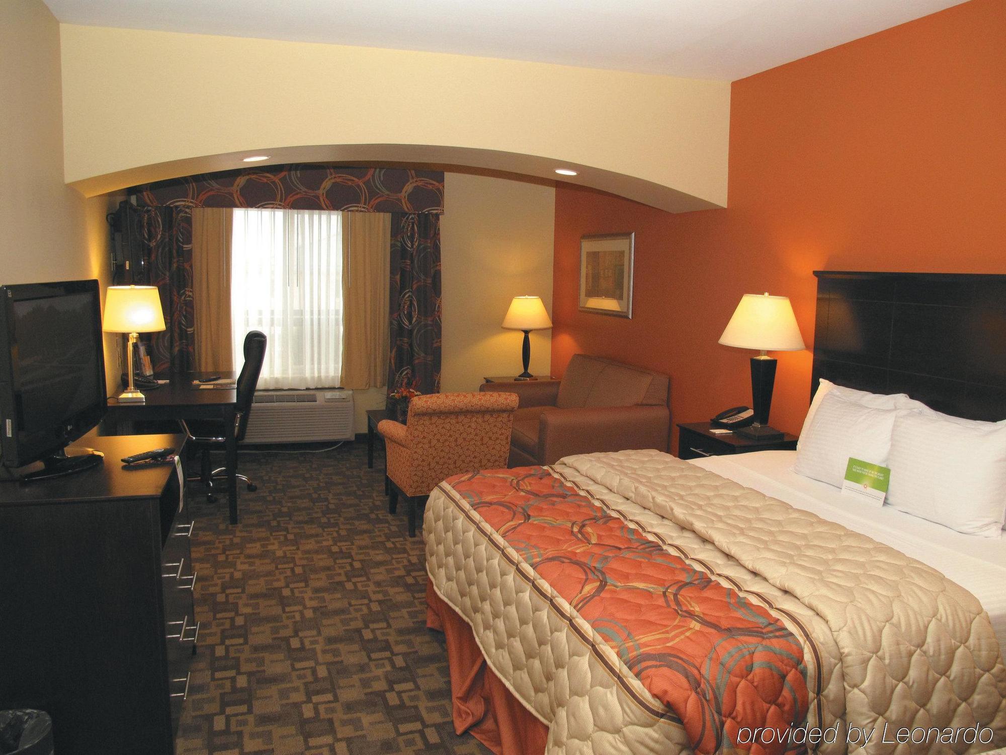 Hotel La Quinta By Wyndham Tulsa Airport / Expo Square Exterior foto